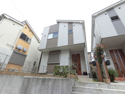 【外観】 | 藤が岡三丁目戸建 | 10年まもりすまい保険付き♪全面道路も広いので駐車も楽々♪