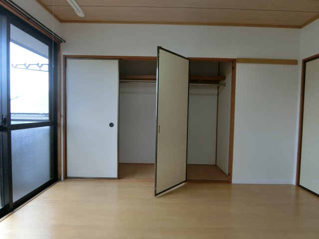クレールパストラルN棟の収納