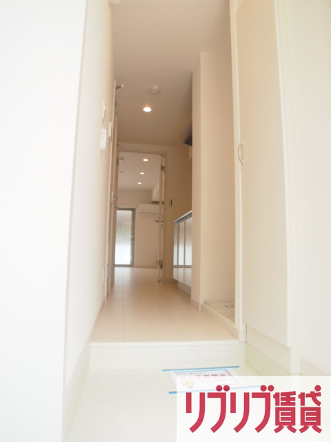 リブリ・西千葉の玄関