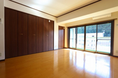 【洋室】 | 第一伊藤ビル