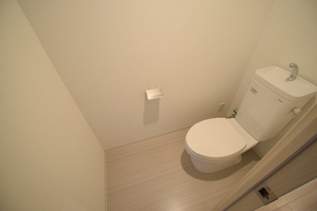 リーサ・ボニートの玄関|きれいなトイレです。