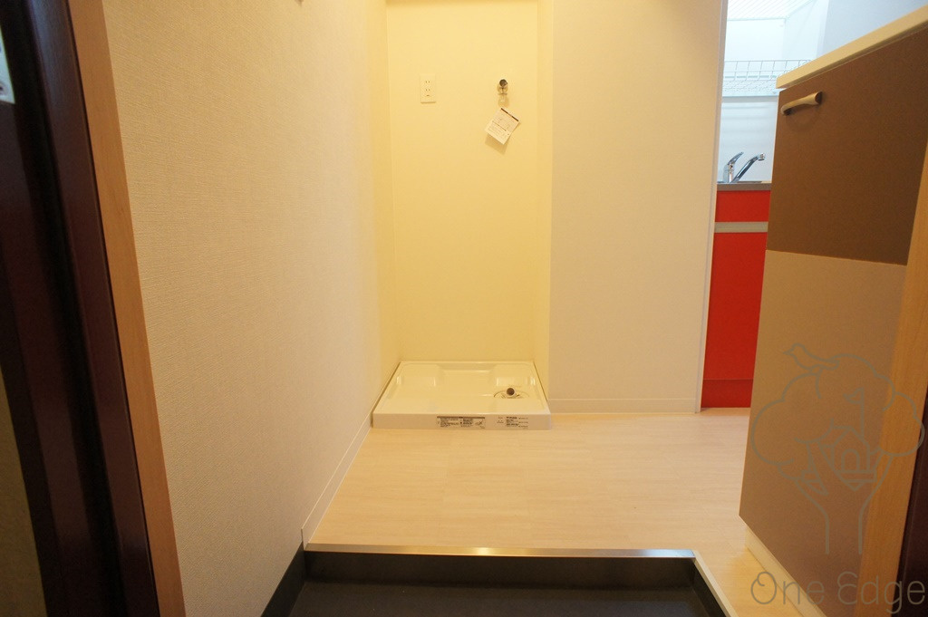 ルミエール瓦屋町の玄関