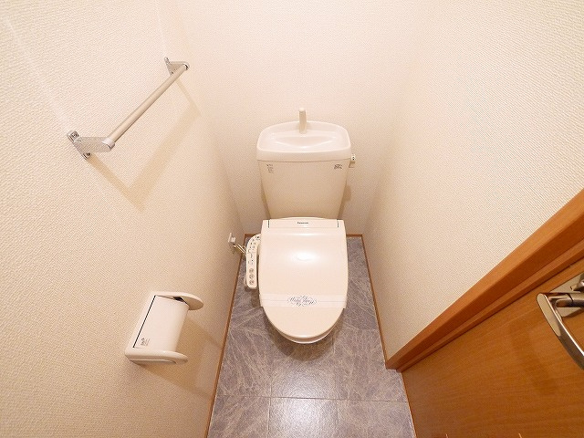リバーラック　Ａ棟のトイレ|コンパクトで使いやすいトイレです