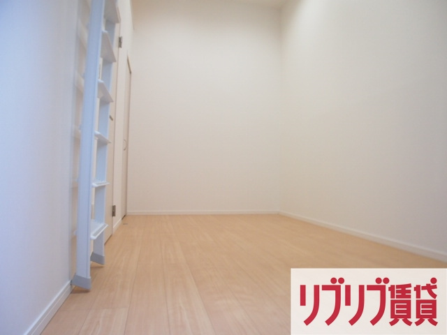 ルシエル登戸の居間・リビング