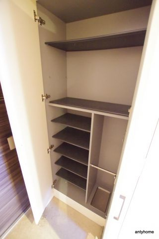 プレサンス天満橋アンジェ　仲介手数料無料の収納