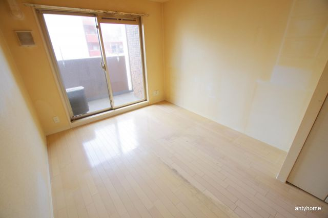 プレサンス天満橋アンジェ　仲介手数料無料の寝室