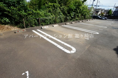 【駐車場】 | コーポラスヒロ　Ｆ