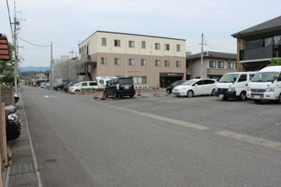 【前面道路含む現地写真】 | 大津市本堅田四丁目3-1 土地 | 南側道路