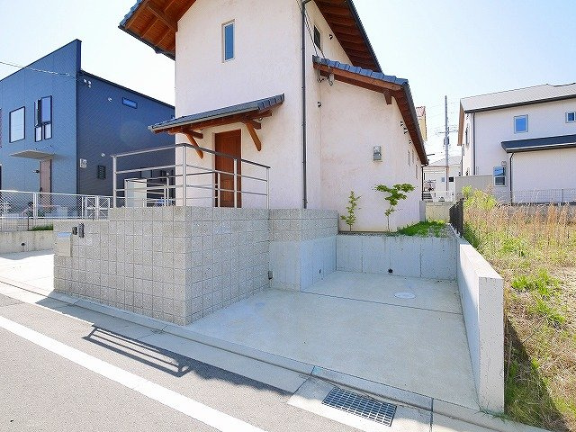 城山台戸建の駐車場|駐車場です