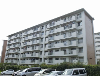 【外観】 | 洋光台南第2団地6-19号棟 | JR根岸線「洋光台」駅徒歩11分と好立地！敷地内南側に緑いっぱいの公園あります！