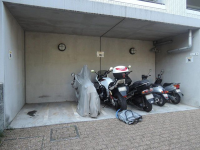 【その他共用部分】 | クレッセントあざみ野コート | バイク置場