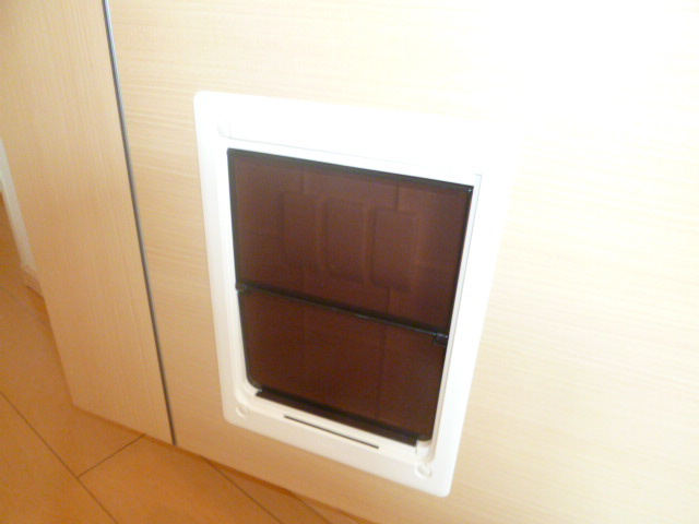 ウエスト　ヴィラのその他|ペット用くぐり戸