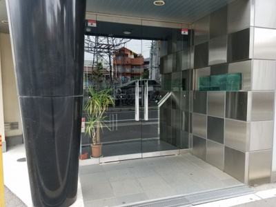 【エントランス】 | グランマルシェ | エントランス