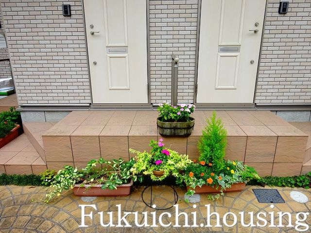 プルメリアのエントランス