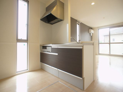 【キッチン】 | ラフィーネⅠ・Ⅱ | お掃除がラク！IHクッキングです♪