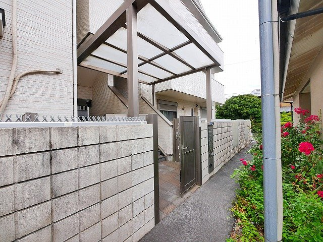 アモール三条大路Bのその他