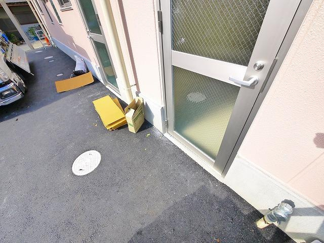 富栄テナントビルの外観