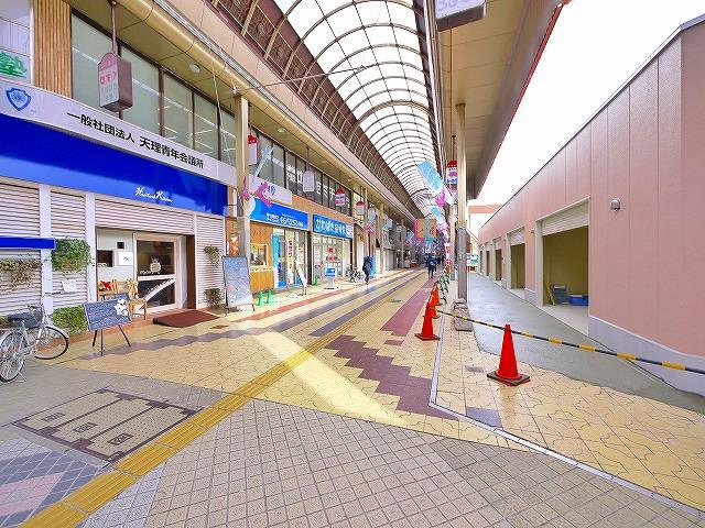 富栄テナントビルの外観