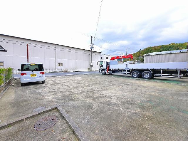 安倍木材団地　2丁目工場Ｂの駐車場