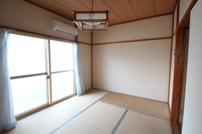 【和室】 | コントラストC | 柔らかい畳が心地よい和室