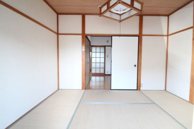 【和室】 | コントラストC | 日本らしい落ち着いた雰囲気の和室です