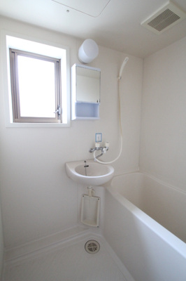 【浴室】 | コントラストC | お風呂です