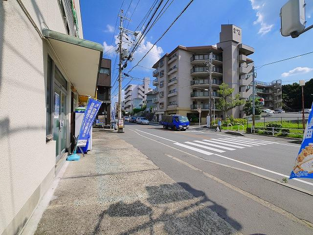 建築会館ビルの周辺
