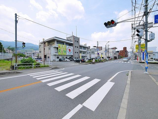 建築会館ビルの周辺