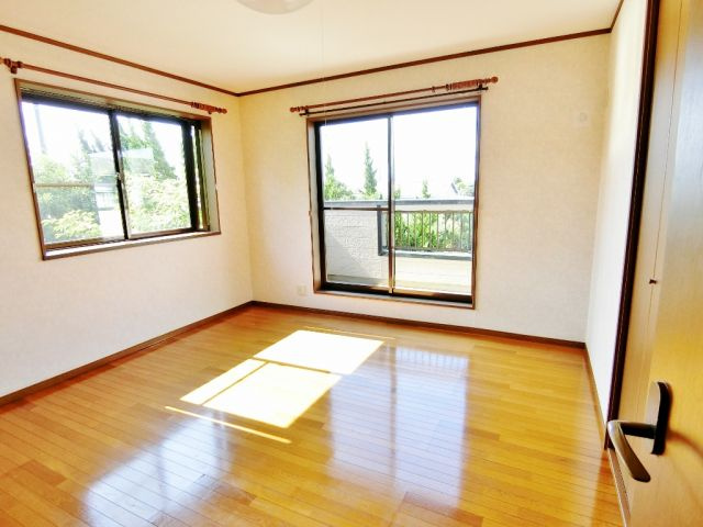 コテージ宮成の洋室