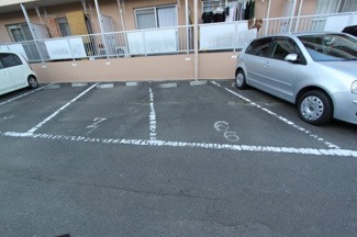 【駐車場】