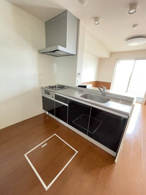 【キッチン】 | ハルブラッサム富の原 B棟