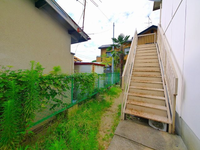 若草荘A棟のその他共用部分|共用階段