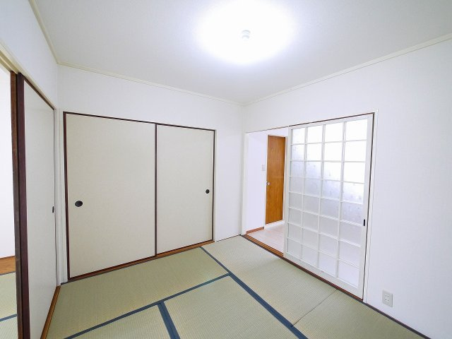 若草荘A棟の収納|収納スペースも充実しています