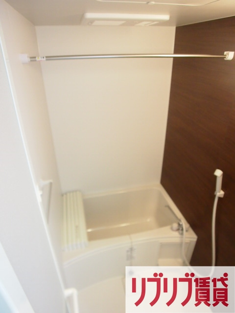 アンブラッセ要町の浴室