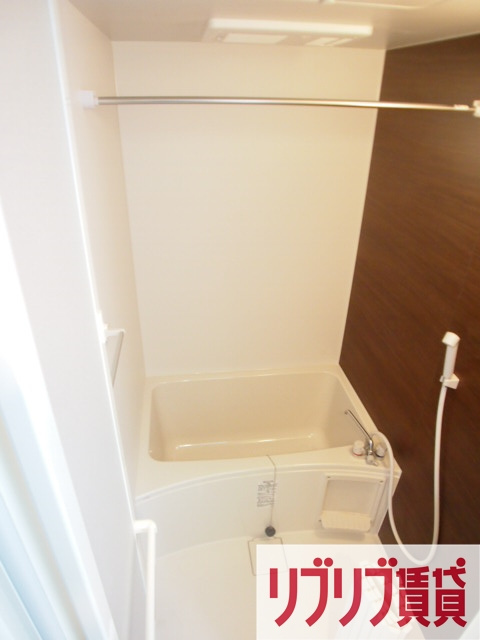 アンブラッセ要町の浴室