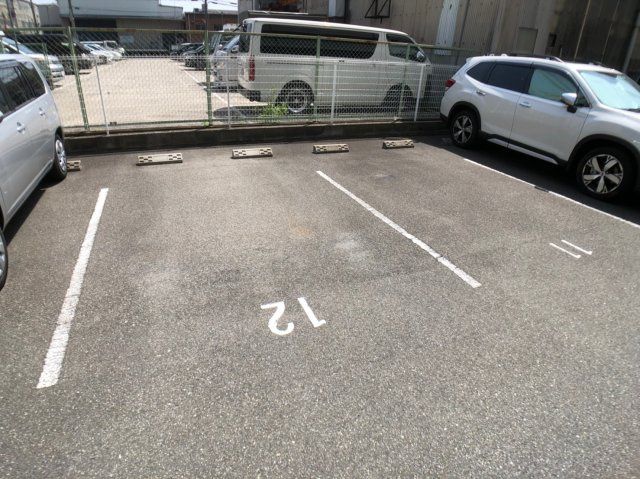 グランドゥルイの駐車場