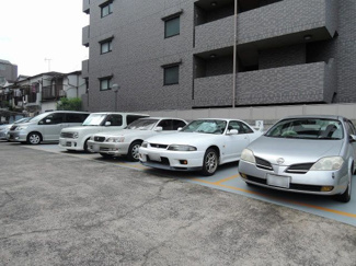 【駐車場】