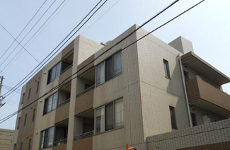 【外観】 | 最上階・角部屋につき採光通風良好！人通りも少なく、アルコープ付のため戸建感覚を味わえます！
