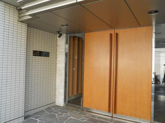 【エントランス】 | 東急多摩川線「下丸子」駅徒歩7分・「武蔵新田」駅徒歩7分と2駅利用可能な好立地！