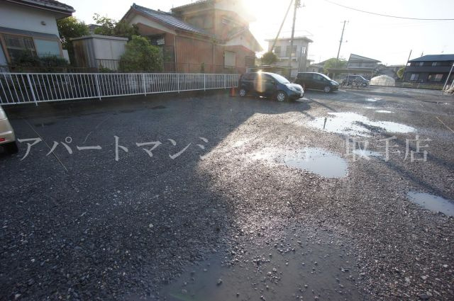 おおつきシティハイツの駐車場