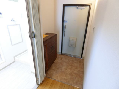 【玄関】 | ローレルハイツ北天満2号棟