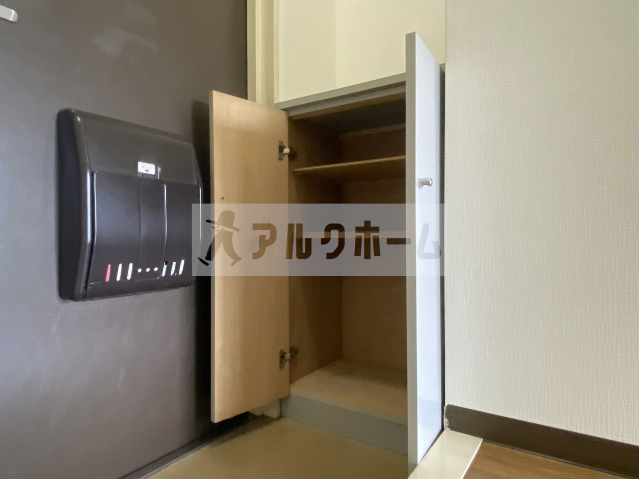 シャトーエマー寿の玄関|シャトーエマー寿　下駄箱
