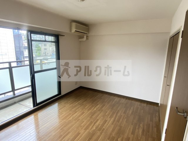 シャトーエマー寿の居間・リビング|シャトーエマー寿　居室スペース
