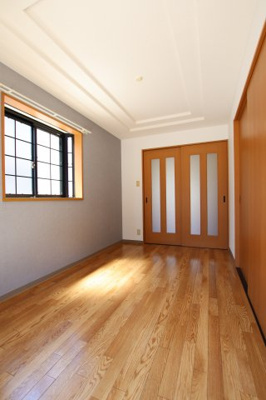 【洋室】 | コンフォールヴィラ