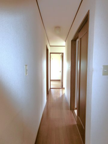 金中貸家の内装