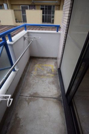 【バルコニー】