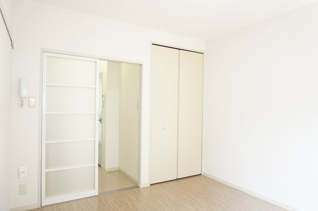 【洋室】 | ゆかりハイツA棟