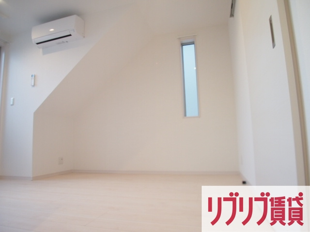 GRANDTIC CENTRAL CHIBA(グランティックセントラルチバ)の居間・リビング