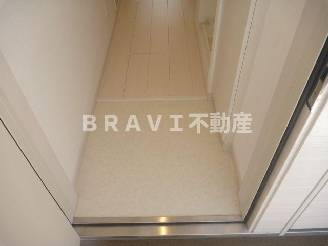 リブリ・アベリア　BRAVI不動産の玄関|【リブリ・アベリア】収納もある玄関です