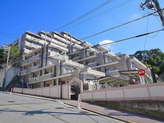 ライオンズマンション富雄Bの外観|外観も気になるポイント